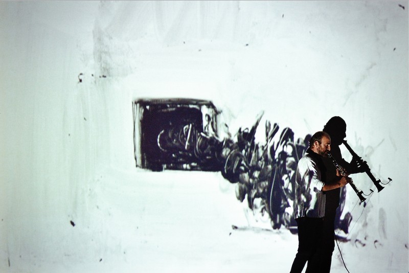 Kinan Azmeh, composer, clarinet and Kevork Mourad, live illustrations, visuals